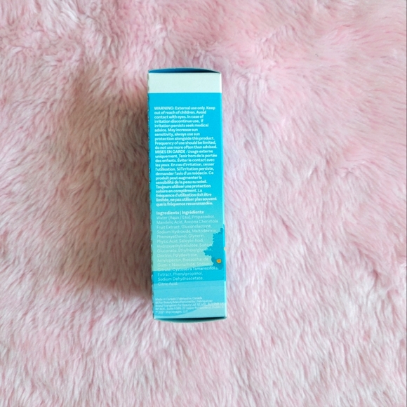 Selfless By Hyram Mandelic Acid & Rice Bran Gentle Exfoliating Serum - Picture 3 of 5